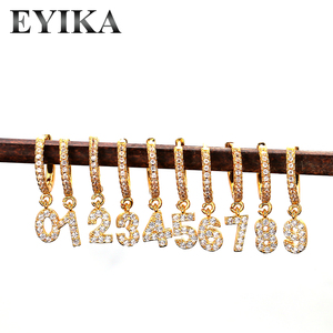 Pendientes de aro con números y números chapados en plata, oro de 18 quilates - Product Image 1