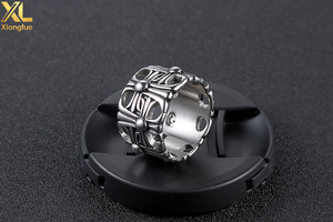 Bague Croix Streetwear plaquée or 18 carats, style rétro punk unisexe, design classique rond avec pierre tombale et croix - Product Image 5