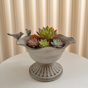 Pot de fleurs rétro en métal avec oiseaux, gris, pour plantes succulentes, décoration intérieure et extérieure pour bureau - Product Image 1
