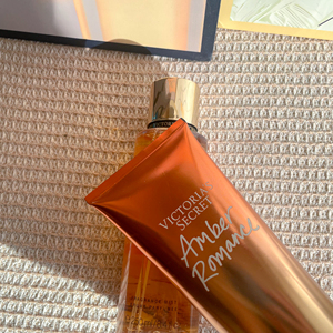Loción Corporal Perfumada Victoria de 236 ml al por Mayor, Crema Corporal en Aerosol, Loción Corporal Perfumada Victoria's Secret para Mujer - Product Image 5