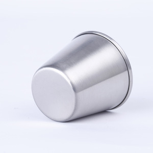 แก้วเบียร์สแตนเลสขนาดเล็ก 49x32x43 มม. ถ้วยสุราพกพาสำหรับกิจกรรมกลางแจ้ง สไตล์เรียบง่าย - Product Image 3