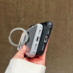 เคส iPhone 17 Pro Max แบบแม่เหล็กติดตั้งได้ พร้อมขาตั้งแม่เหล็กคาร์บอนไฟเบอร์ ป้องกันการตกกระแทกอย่างดีเยี่ยม รุ่น 16 - Product Image 4