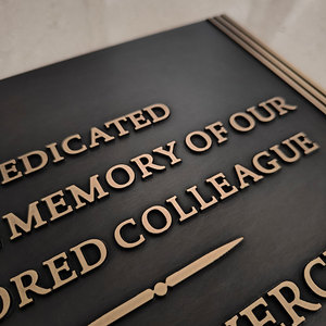 لوحة تكريم نحاسية مخصصة منقوشة على المعدن - Product Image 6