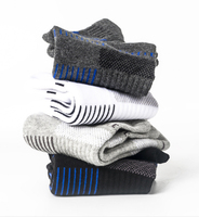 Chaussettes de course anti-humidité pour hommes, en coton respirant, chaussettes de sport anti-odeur, rembourrées, comme des chaussettes de compression