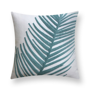 <span class=keywords><strong>Housse</strong></span> <span class=keywords><strong>de</strong></span> coussin et <span class=keywords><strong>de</strong></span> canapé moderne minimaliste <span class=keywords><strong>de</strong></span> style Nanyang, inspirée du nordique, avec broderie à motif <span class=keywords><strong>de</strong></span> feuilles <span class=keywords><strong>de</strong></span> coton, série végétale - Product Image 5