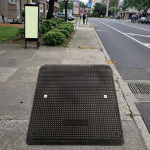 Gemaakt In China Vierkant Riool Mangat Afvoer Afdekkingen Waterdichte Dekking Voor Buiten Goed - Product Image 2