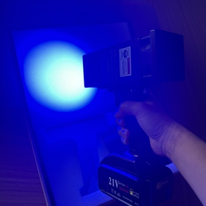 Đèn <span class=keywords><strong>UV</strong></span> <span class=keywords><strong>LED</strong></span> <span class=keywords><strong>395nm</strong></span> dùng trong sửa chữa thân xe ô tô, đèn chiếu tia cực tím để sửa chữa vết hao mòn, sơn xe, sử dụng pin Lithium - Product Image 5