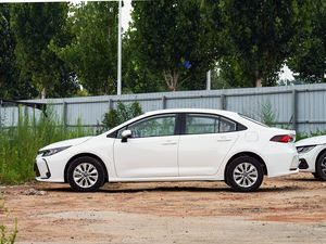 Toyota Levin <span class=keywords><strong>Corolla</strong></span> Edición Deportiva 1.8T Híbrido SUV 2018, Gran Oferta, <span class=keywords><strong>Precio</strong></span> Económico, Autos Nuevos y Usados BYD - Product Image 2