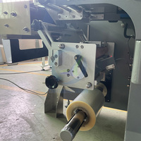 Emballage de couches pour bébé, serviette cuillère automatique jetable, Machine d'emballage de pantoufles pour couches de bébé