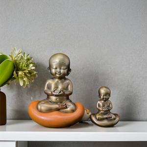 Style Zen humeur bouddhiste cuivre bébé <span class=keywords><strong>bouddha</strong></span> <span class=keywords><strong>statue</strong></span> mini <span class=keywords><strong>bouddha</strong></span> sculpture petit moine figurine sculpture - Product Image 1