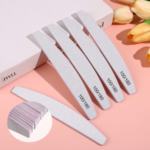 Lime à ongles zébrée demi-lune, bande abrasive, lime émeri, polissoir de manucure, outil de ponçage gris et blanc pour salon de beauté - Product Image 4