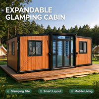 Maison préfabriquée extensible entièrement équipée, intérieur modulaire, idéale pour les locations à court terme dans les stations balnéaires.
