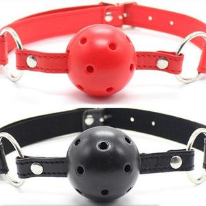 BDSM Mordaza de bola con correa ajustable, transpirable, negra, juguete de bondage para adultos, para parejas, juego de rol dominante y sumiso - Product Image 1