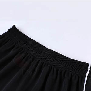 Uniforme de maillot de football de nouvelle saison à séchage rapide conception de vêtements d'équipe personnalisable vêtements de football - Product Image 5