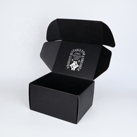 Boîte d'emballage réutilisable en papier ondulé noir d'usine Boîtes en papier d'expédition avec logo de taille imprimé personnalisé en gros