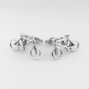 Proveedor de Mancuernillas Personalizadas, Mancuernillas de Plata con Forma de <span class=keywords><strong>Bicicleta</strong></span>, Diseño Creativo para Amantes del Ciclismo, Regalo para Hombre - Product Image 4
