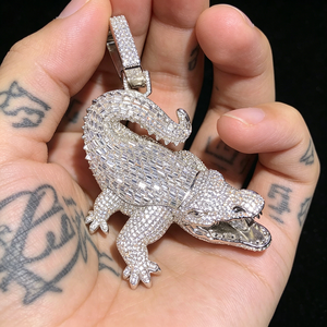 Pendentif Gator personnalisé en 3D, serti de diamants Moissanite créés en laboratoire, en argent sterling S925, collier animalier. - Product Image 4
