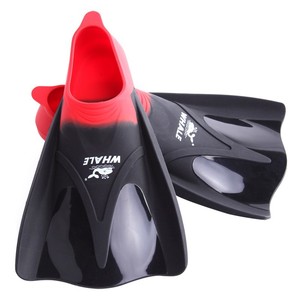 Aletas de natación de silicona antideslizantes de dureza media para adultos y niños, ideales para entrenamiento de estilo libre y buceo, en rojo y amarillo. - Product Image 5