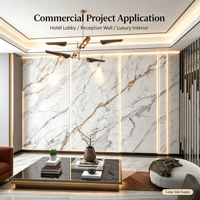 Grande dalle de pierre frittée Carrara Gold brillante, panneau de marbre artificiel pour la décoration de projets hôteliers et commerciaux