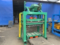 Presse à main Japon Machine manuelle de fabrication de briques InSouth Africa Eco Bricks Prix