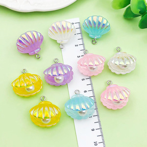 Colgantes de resina con forma de concha marina, dijes de perlas iridiscentes para hacer joyería DIY, accesorios unisex para uso diario - Product Image 3