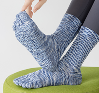 Chaussettes antidérapantes OEM de haute qualité, personnalisées, à cinq doigts, effet tie-dye, pour femme, idéales pour le yoga et le Pilates en intérieur