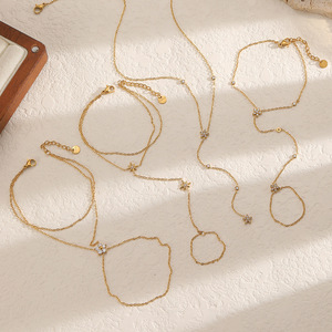 Conjunto de Cadena de Dedo con Flores de Acero Inoxidable e Incrustaciones de Circonio para Conjuntos de Joyería de Fiesta - Product Image 3