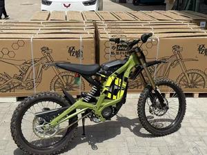 Suministro Directo de Fábrica, Nueva Surron Light Bee X 2026, Motocicleta Eléctrica de 10000W, 72V, 35Ah, Pre-orden para el Primer Lote de Producción Próximo - Product Image 1