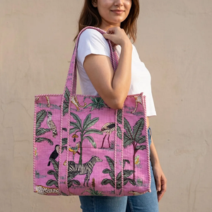 Bolso Tote Acolchado con Estampado de Jungla |   Bolso de Hombro Boho con Estampado Indio para Vacaciones, Viajes, Damas de Honor, Regalo para Mujer - Product Image 1