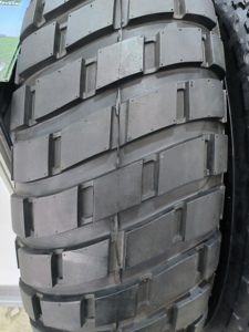 ยางรดน้ำรุ่นใหม่ลายทราย R3 ขนาด 14.9-24-8PR TT สำหรับระบบรดน้ำกลางแจ้ง - Product Image 4