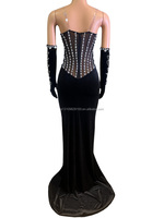 Haute qualité velours noir sans bretelles plein diamant gants robuste fendu queue de poisson jupe Banquet hôte Performance Costume