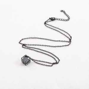 Collar con Colgante de Dados Unisex, Acero Inoxidable, Negro y Blanco, Cadena Cuadrada Geométrica, Joyería de Moda - Product Image 4