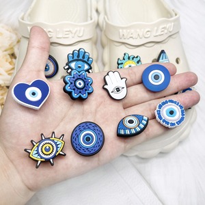 Breloques pour sabots Evil's Eye, boucles décoratives, accessoires de chaussures en PVC personnalisés, design œil turc pour adultes et hommes - Product Image 4