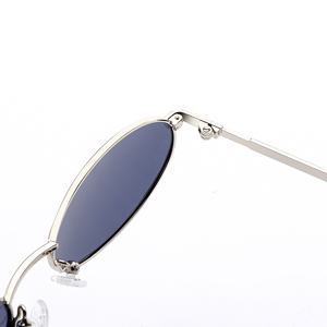 <span class=keywords><strong>Gafas</strong></span> <span class=keywords><strong>de</strong></span> <span class=keywords><strong>sol</strong></span> <span class=keywords><strong>de</strong></span> moda <span class=keywords><strong>de</strong></span> metal ovaladas pequeñas para <span class=keywords><strong>mujer</strong></span> con lentes <span class=keywords><strong>polarizadas</strong></span> y % UV 400 - Product Image 3