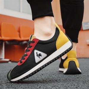 <span class=keywords><strong>Scarpe</strong></span> <span class=keywords><strong>da</strong></span> <span class=keywords><strong>Uomo</strong></span> Nuovo Modello Autunnale, Tomaia Morbida, Suola Sportiva, Casual, Alla Moda, Versatili, <span class=keywords><strong>Comode</strong></span>, Resistenti all'Usura, <span class=keywords><strong>da</strong></span> Corsa, in Mesh, Tinta Unita - Product Image 4