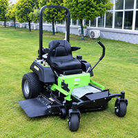 Tondeuse autoportée pour terrains de golf, terrains sportifs, entrepreneurs en aménagement paysager et travaux de maintenance des pelouses de grands jardins