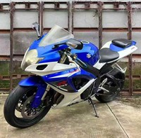 Motocicleta Deportiva de Alto Rendimiento Suzuki Gsx600 de 600 cc, Cuatro Cilindros en Línea, Refrigeración Líquida, EFI, ABS, Ideal para Entusiastas de las Carreras