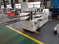 Machine entièrement automatique de fabrication de papier toilette et de rouleaux de papier hygiénique pour serviettes de table, modèle 2025 à bas prix