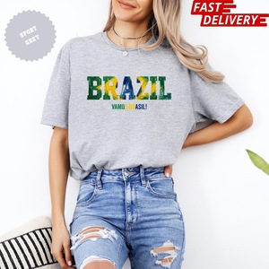 T-shirt de football pour femme imprimé numérique premium, 100 % coton peigné, coupe ample, motif graphique mignon, haut d'été respirant à manches courtes - Product Image 2