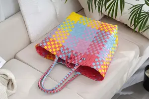 2024 NEW Wholesale Woven Bag Plastics Slender Handbag Heart-shaped Pattern Colorful Handbag Mixed-colored Spotted Women HandBag