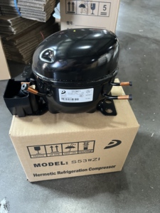 Nuevo Compresor de Refrigeración Original S53WZ1 6.5kg, Voltaje 220-240V ~50Hz, Refrigerante <span class=keywords><strong>R134A</strong></span> - Product Image 2