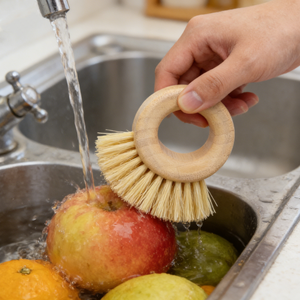 מברשת עיסוי גוף אקולוגית מבמבוק עם ידית עץ, זיפי סיסל, פונקציית עיסוי, לוגו ניתן להתאמה אישית, כמות הזמנה מינימלית נמוכה - Product Image 2