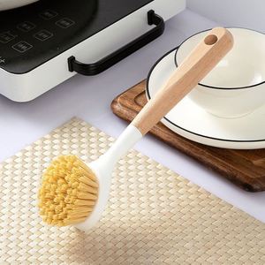 Brosse de nettoyage de cuisine à long manche en hêtre pour la vaisselle et les casseroles, vente en gros personnalisée - Product Image 4