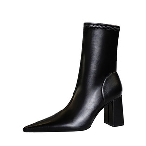 Bottines à talon aiguille délicates 2025 avec bout pointu, talon épais et simple, bottes pour femmes - Product Image 1