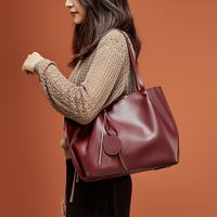 Sac à main en cuir véritable pour femmes, sacoche d'épaule de luxe, fourre-tout personnalisé, nouvelle collection 2020