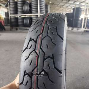 Pneu de moto 130/90 à vendre - Product Image 2