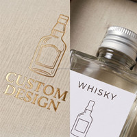 Caja de Regalo Rígida con Cubierta de Lino Estilo Libro, Impresión de Logotipo en Papel Dorado, Tamaño Personalizado, para Set de Whisky con Botella y Vasos