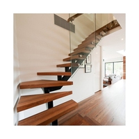 Escalier en bois moderne de style vintage avec marches en bois massif pour villas intérieures