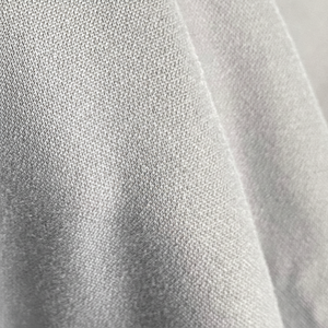 Vente en gros d'usine, tissu tricoté interlock en polyester 100% teint uni, respirant et durable, à double couche pour vêtements de sport pour filles - Product Image 1