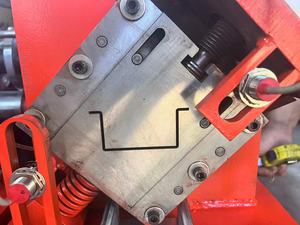 Máquina perfiladora de rodillos de doble cabezal para montantes y rieles de acero ligero, máquina de fabricación de perfiles de metal para estructuras de paneles de yeso - Product Image 4